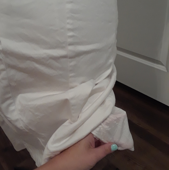 White and black dress - Picture 7 of 7